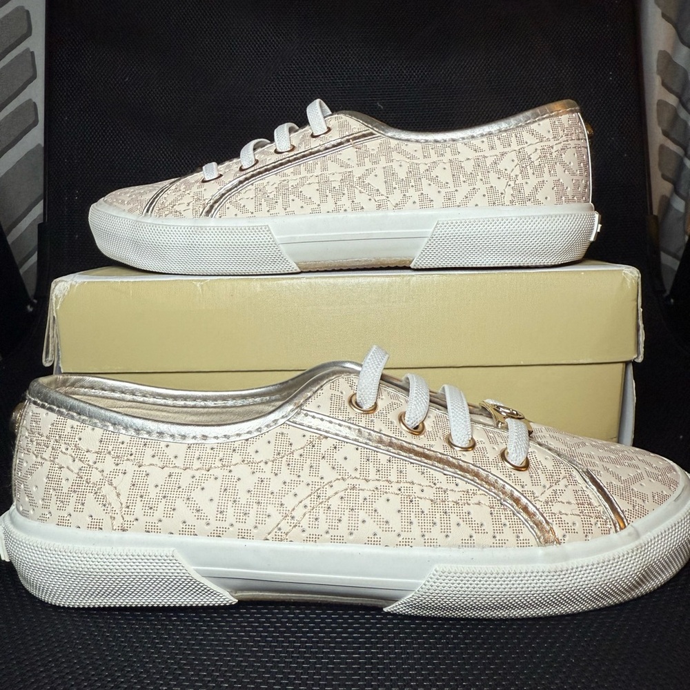 MICHAEL KORS Toddler Girls Vanilla Slip-Ons